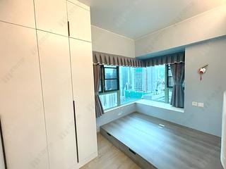 Wan Chai - Royal Court 03