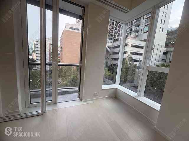 Wan Chai - 33 Kennedy Road 02