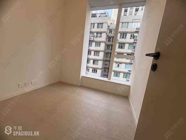 Wan Chai - 33 Kennedy Road 04