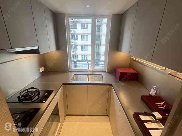 Wan Chai - 33 Kennedy Road 06