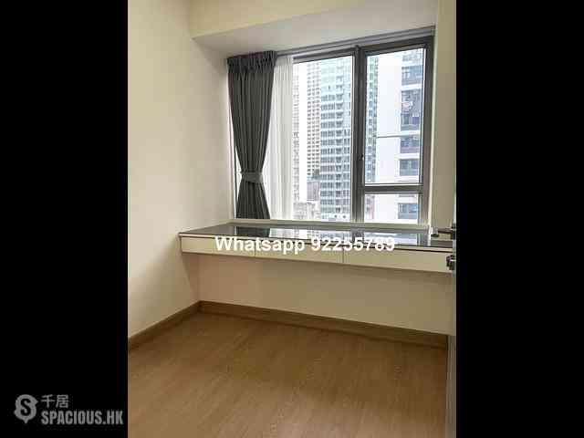 Sai Ying Pun - Island Crest 04
