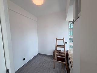 Sheung Wan - Queen's Terrace 04