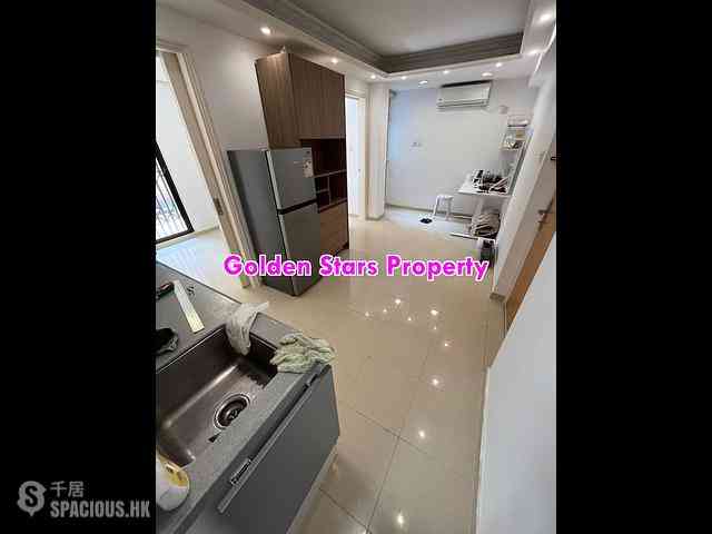 Sai Ying Pun - Fook Moon Building 01