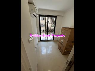 Sai Ying Pun - Fook Moon Building 04