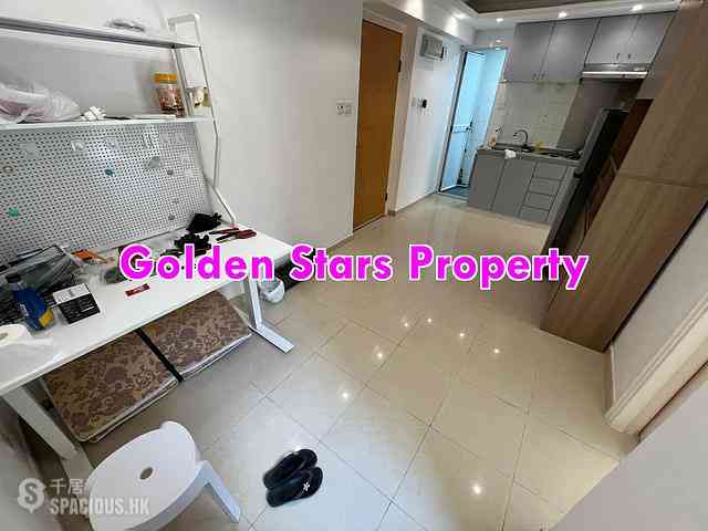 Sai Ying Pun - Fook Moon Building 02