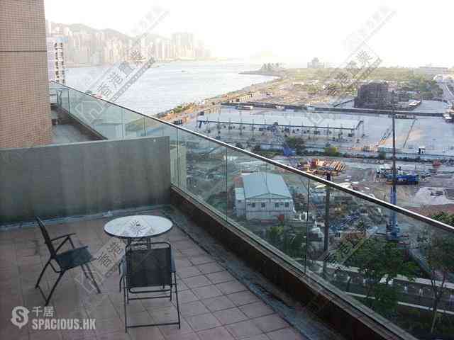 Tsim Sha Tsui - The Victoria Towers 01