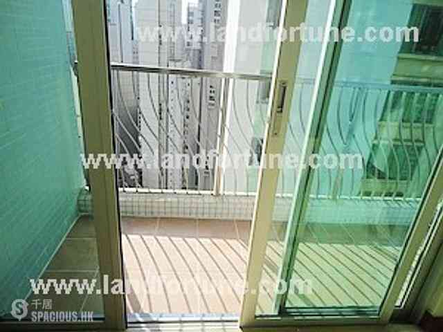 Central - Tung Tze Terrace 01