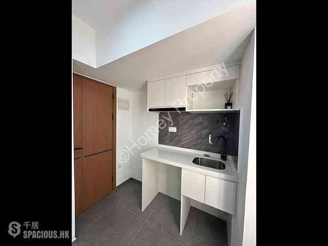 Mong Kok - Wing Tak Building 02