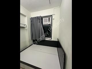 Sheung Wan - 114, Des Voeux Road West 04