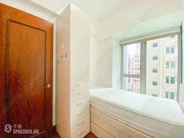 Wan Chai - The Avenue 10