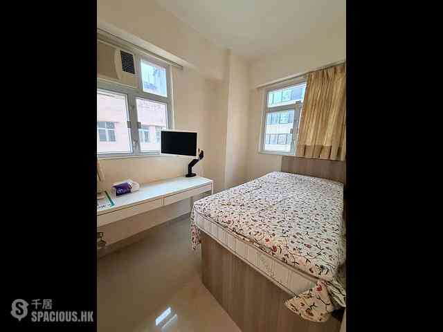 Shau Kei Wan - Wing Wah House 05