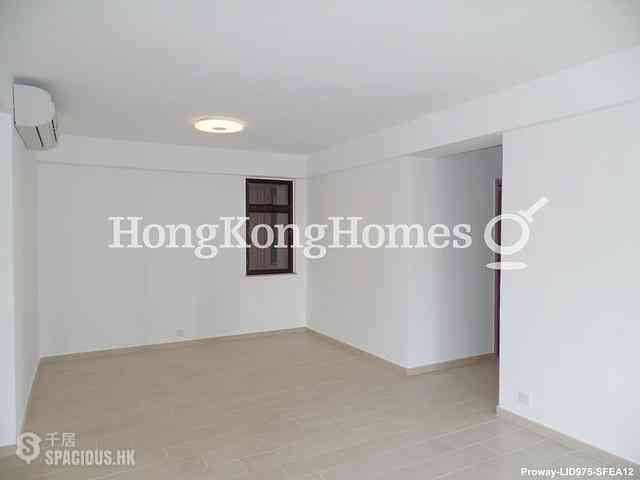 Tai Hang - Ronsdale Garden 05