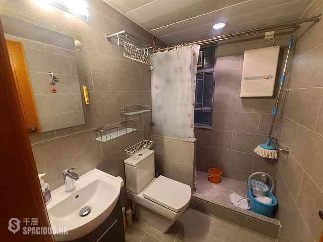 Tung Chung - Tung Chung Crescent 03