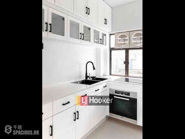 Soho - 147, Caine Road 04