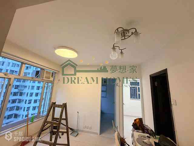 Sai Ying Pun - King Ming Mansion 01