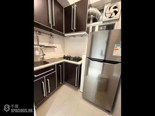 Sai Ying Pun - King Ming Mansion 12
