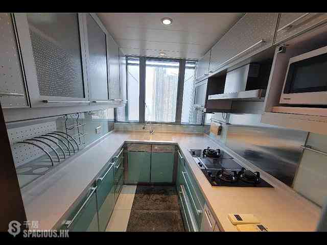 West Kowloon - The Harbourside Block 1 02