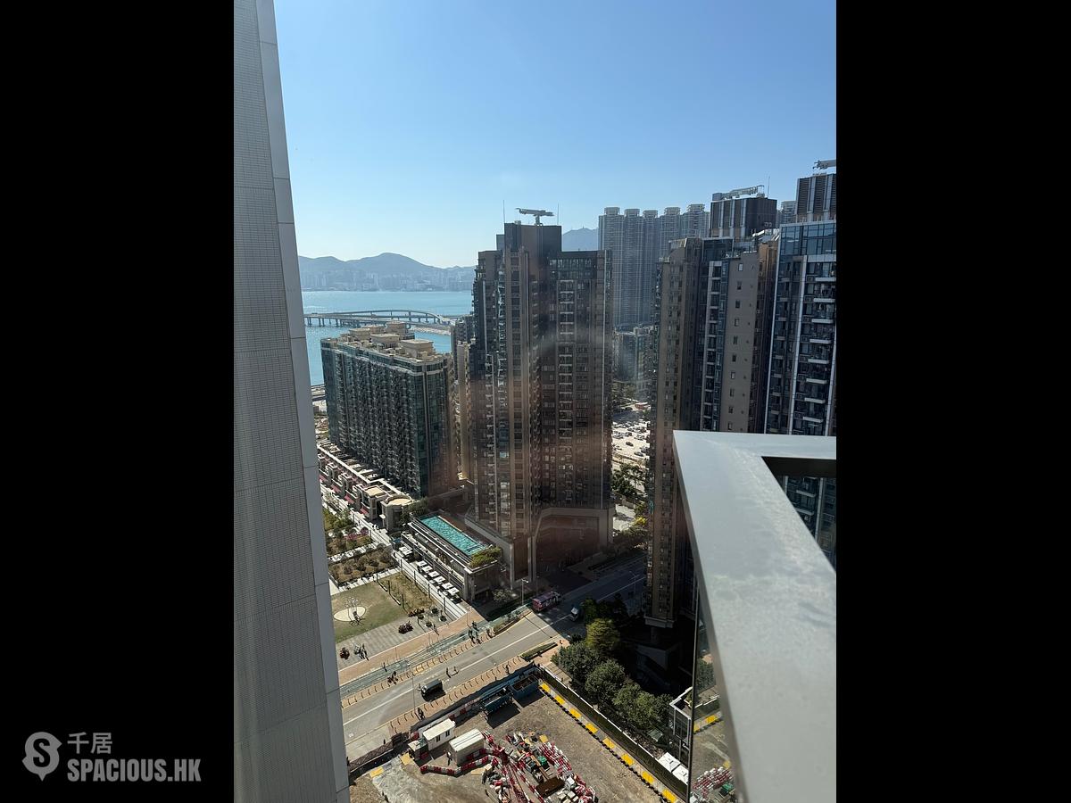 Tseung Kwan O - The Wings II 01
