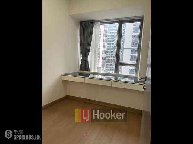 Sai Ying Pun - Island Crest 07