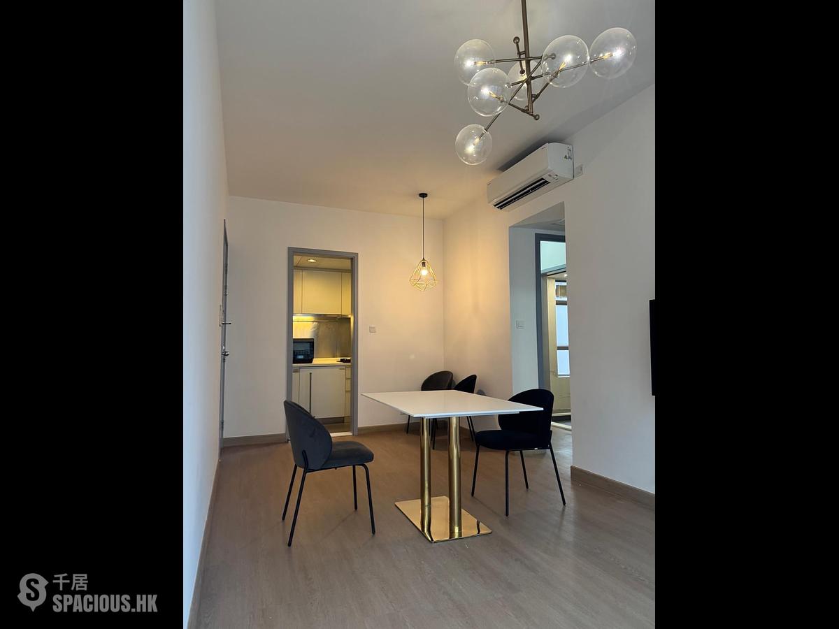 Sai Ying Pun - Island Crest Block 2 01