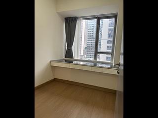 Sai Ying Pun - Island Crest Block 2 04