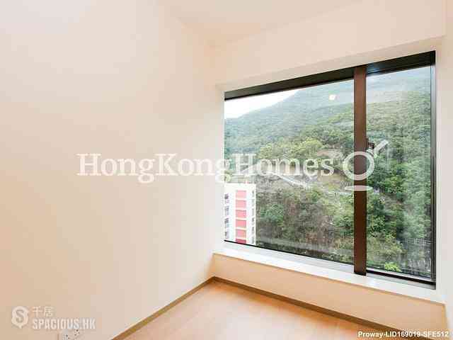 Shau Kei Wan - Island Garden 07