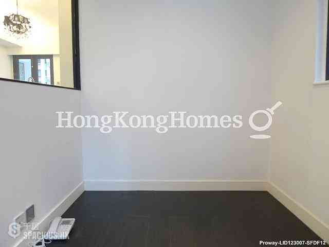 Wan Chai - Wai Cheong Building 05