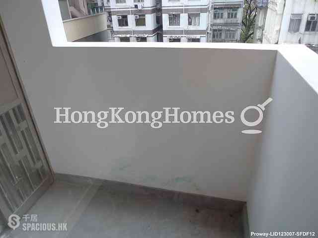 Wan Chai - Wai Cheong Building 06