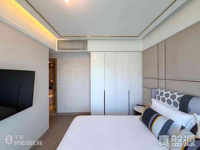 Tseung Kwan O - The Wings Ocean Wings Block 1 14