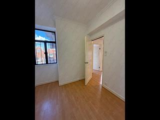 Mid Levels West - Scenic Heights Block 1 03