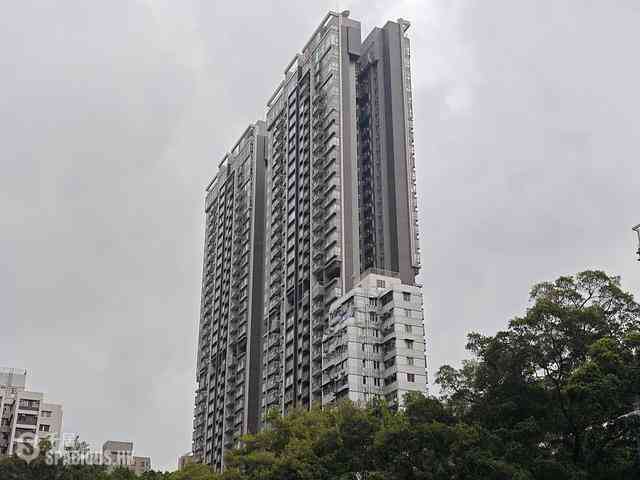 Sai Ying Pun - Island Crest 01