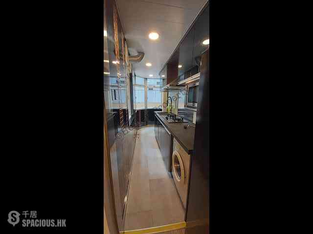 Wan Chai - Fasteem Mansion 09