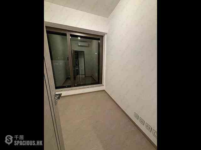 Wong Chuk Hang - The Southside Phase 3B Blue Coast Tower 2A 07
