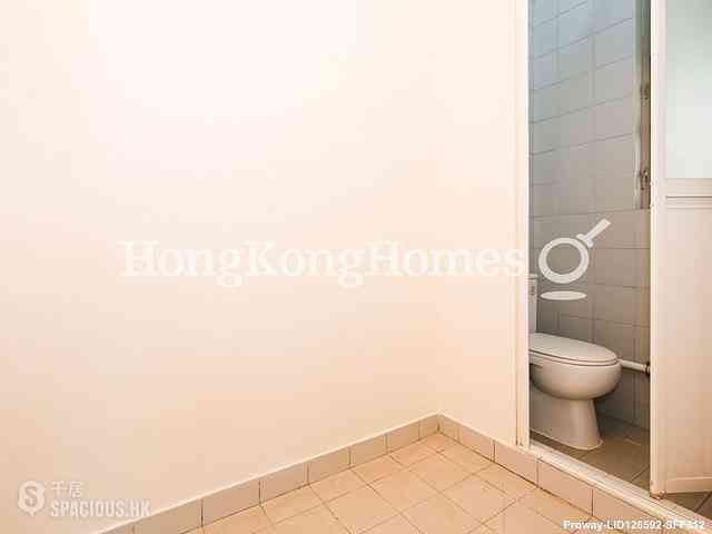 Sai Ying Pun - Island Crest 11
