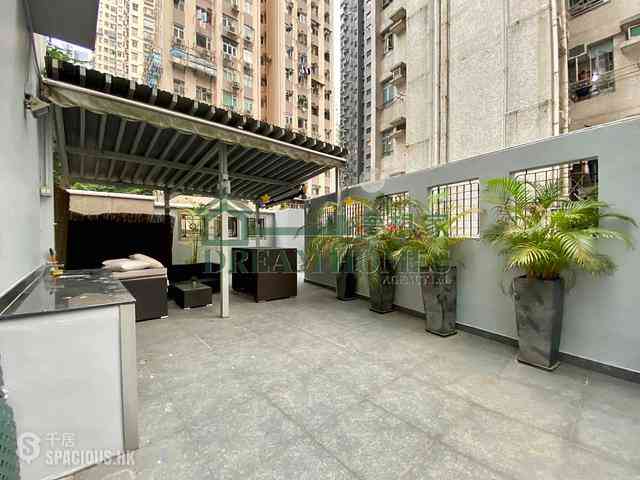 Sai Ying Pun - Kui Yan Court 01