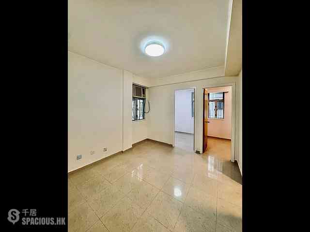 Quarry Bay - Ka Wing Building 04