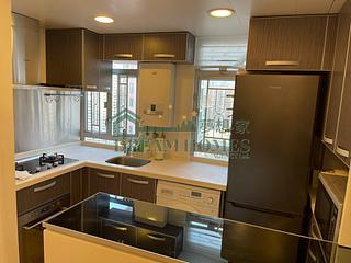 Sai Ying Pun - Golden Phoenix Court 05