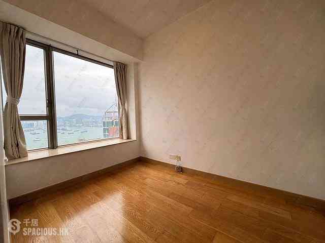 Sai Ying Pun - Island Crest Block 1 02
