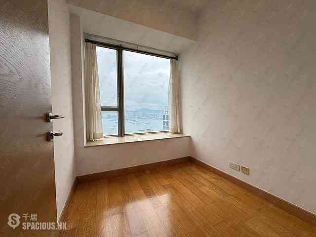 Sai Ying Pun - Island Crest Block 1 03