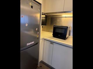Sai Ying Pun - Island Crest Block 2 04