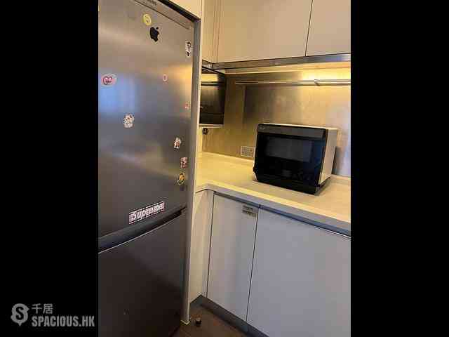 Sai Ying Pun - Island Crest Block 2 04