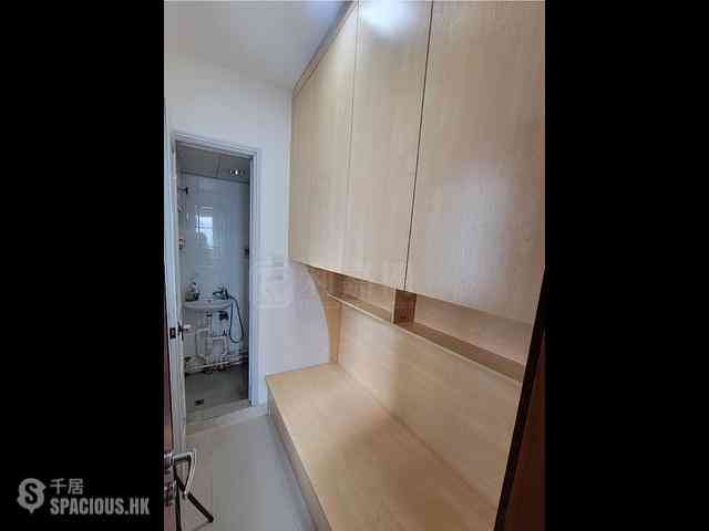 Tai Kok Tsui - The Long Beach Tower 2 05