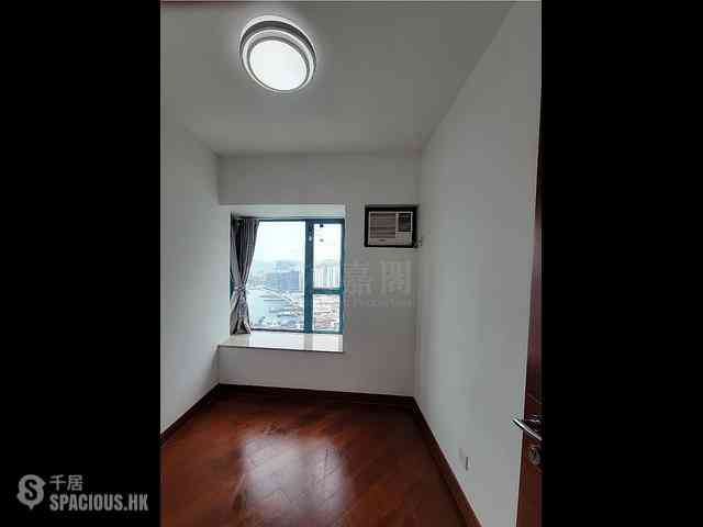 Tai Kok Tsui - The Long Beach Tower 2 07