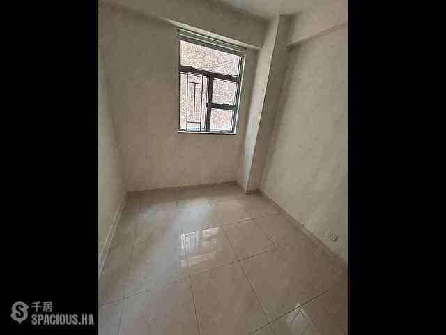 Sai Ying Pun - King Ming Mansion 04