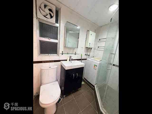 Sai Ying Pun - King Ming Mansion 08