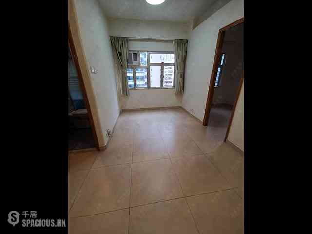 Wan Chai - Ying King Building (Mansion) 02