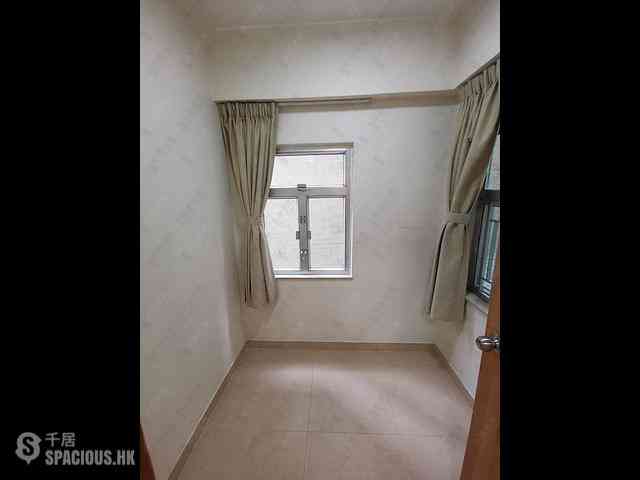 Wan Chai - Ying King Building (Mansion) 05