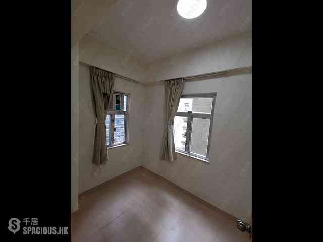 Wan Chai - Ying King Building (Mansion) 06