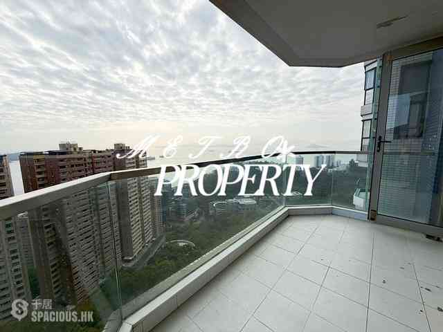 Pok Fu Lam - Woodbury Court 01