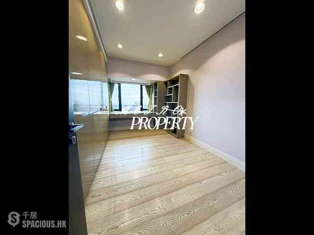 Pok Fu Lam - Woodbury Court 13